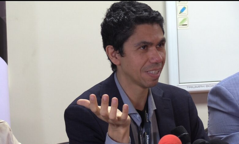 Ministro del MOPT y H. Solís llamados a comparecer por retrasos en obras viales