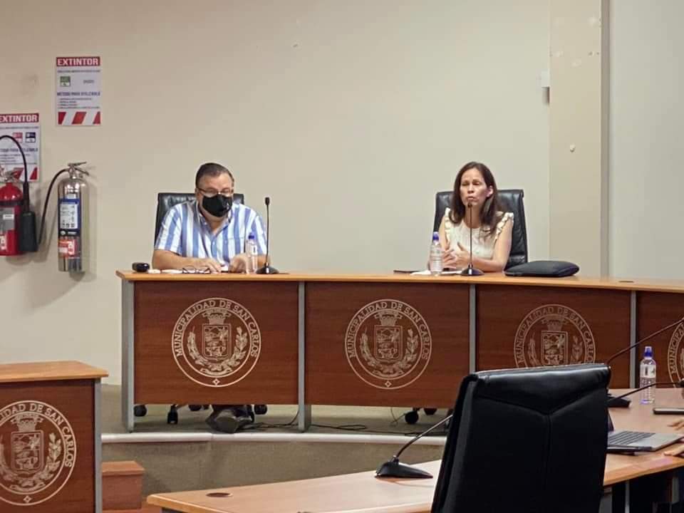 Alcalde de San Carlos. La Alcaldesa Karla Salas notificó al TSE la sentencia en contra de Alfredo Córdoba