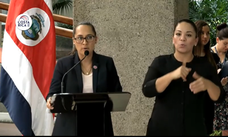 Selección Nacional Femenina de Costa Rica tuvo almuerzo en Casa Presidencial