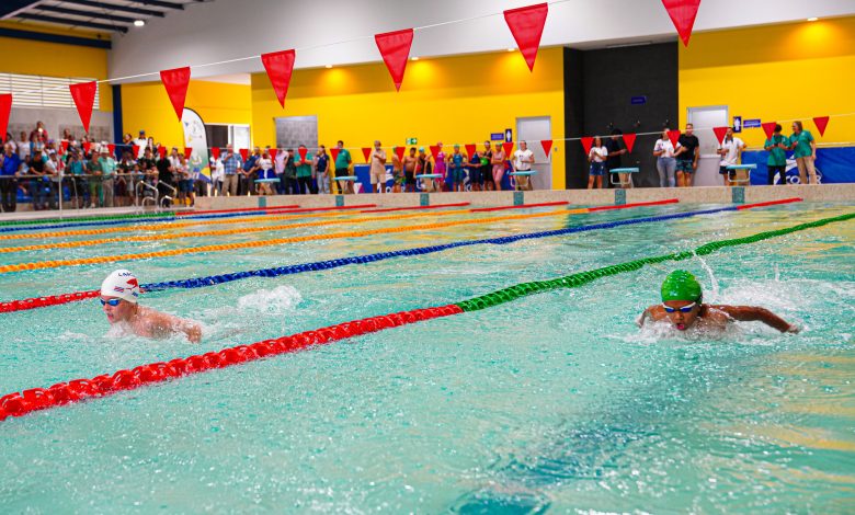 Comunidad de Esparza se beneficia con nueva piscina semiolímpica