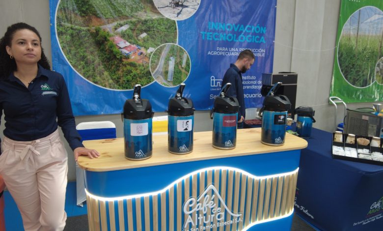 Más de 130 productores de café se capacitan en congreso regional