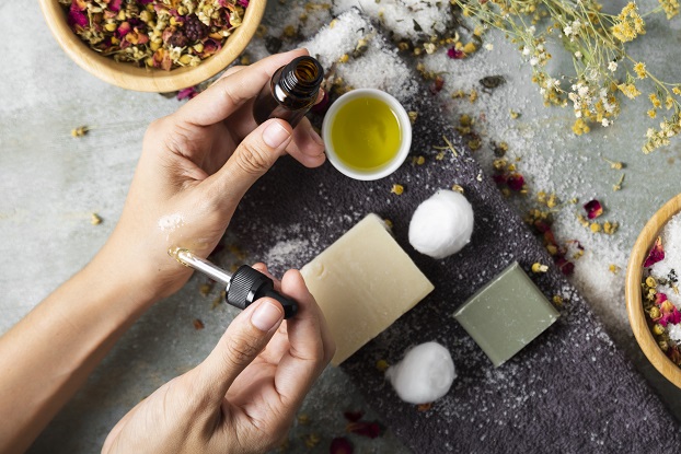 UNA ofrecerá taller para elaborar cremas y ungüentos naturales