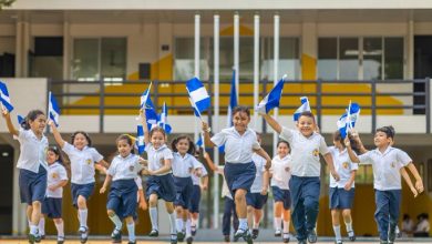 El Salvador veta el lenguaje inclusivo en centros educativos