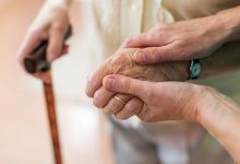 CCSS lanza llamado: Una de cada tres adultos sufre una caída al año