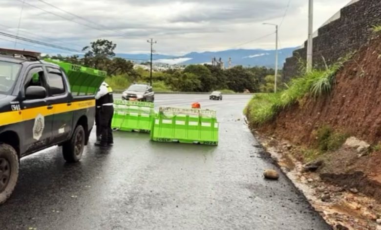 Alcalde de Cartago confirma estabilidad en la vía Taras–La Lima tras desprendimiento de terreno