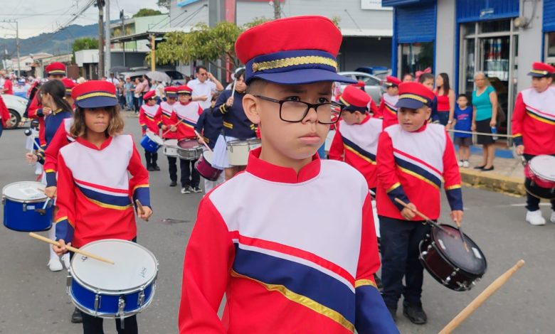 Cartago conmemora la 'verdadera fecha' de la Independencia con desfile de bandas