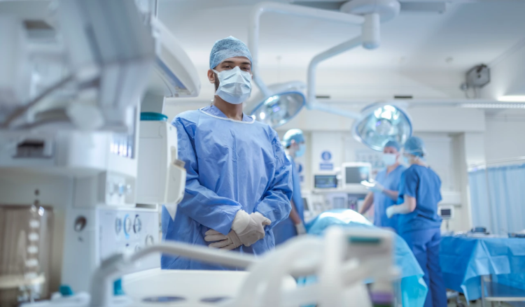 CCSS crea nuevo perfil para médicos residentes de segunda especialidad