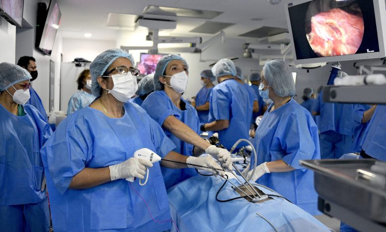 Renuevan convenio para fortalecer la formación de médicos especialistas