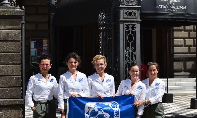 Cinco mujeres españolas sobrevivientes de cáncer enfrentan reto extremo en Costa Rica