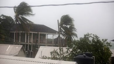 Jamaica en máxima alerta ante el impacto del huracán Melissa, categoría 5