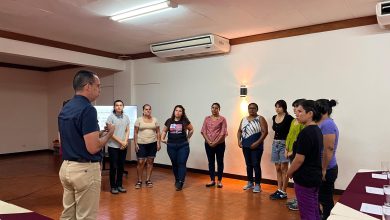 Mujeres indígenas de Rey Curré fortalecen sus emprendimientos con educación financiera
