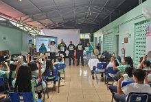 Policía de Naranjo imparte programa para prevenir violencia y pandillas en escuelas