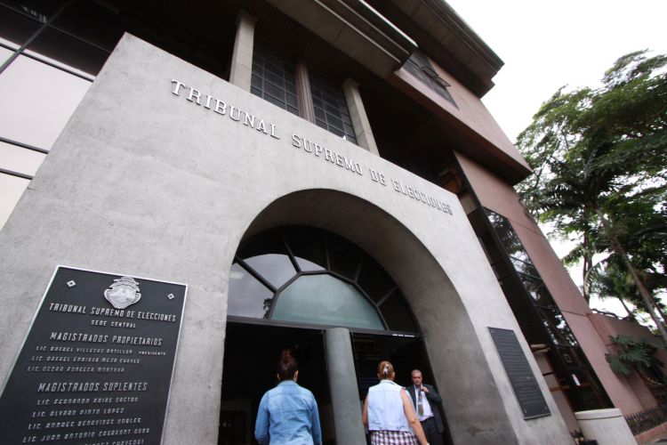 TSE rechaza recurso de amparo y nulidad presentado por Marta Esquivel