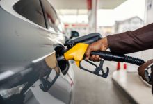 Gasolinas bajarán de precio