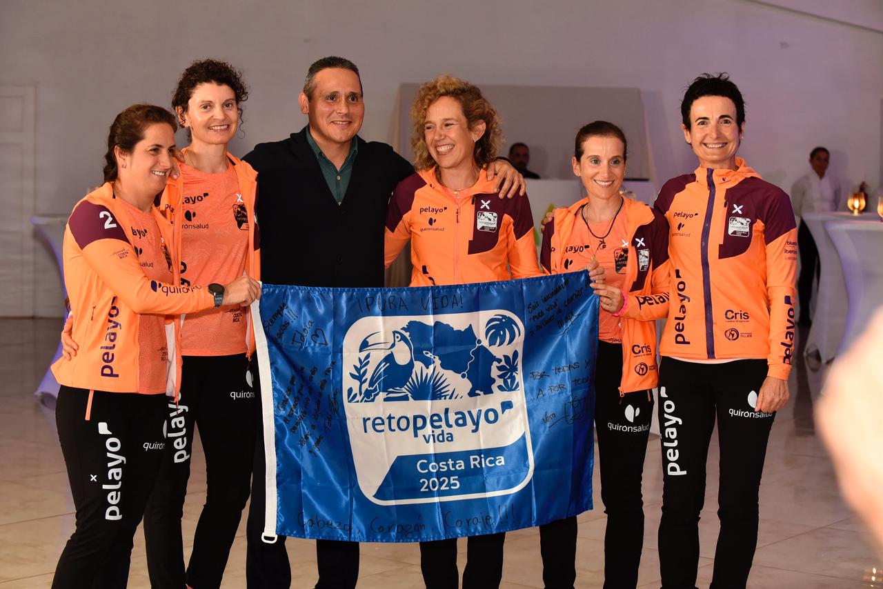 Sobrevivientes de cáncer culminan el Reto Pelayo Vida cruzando Costa Rica de costa a costa