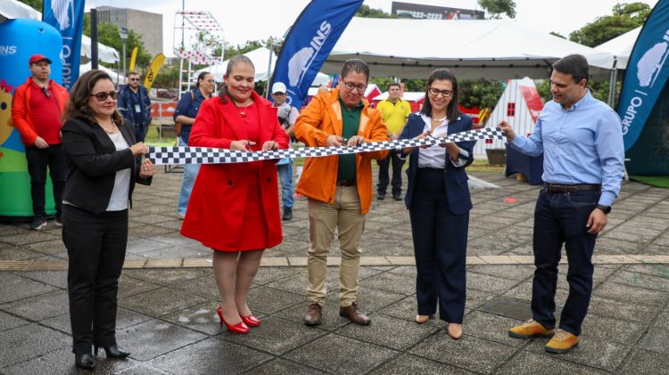 Motociclistas reciben consejos clave para prevenir accidentes en San José