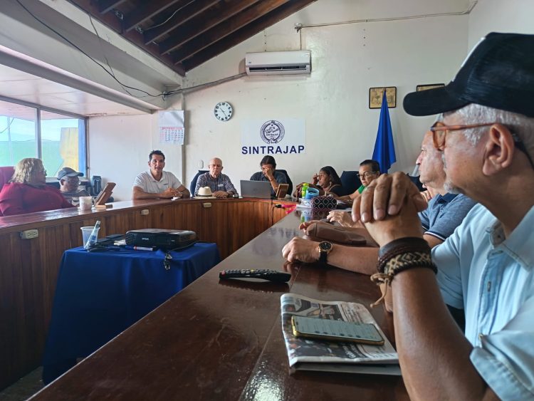 Candidato Jose Berrocal acuerda trabajo conjunto con SINTRAJAP