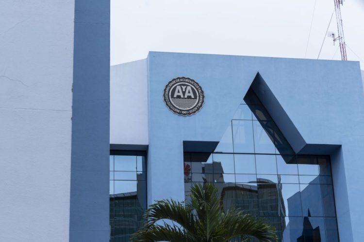 AyA llama al ahorro de agua durante vacaciones y temporada seca