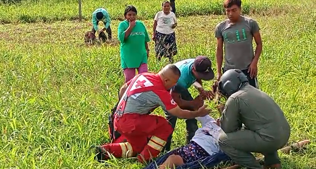 Vigilancia Aérea traslada a mujer herida en Talamanca