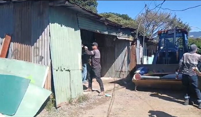 Operativo en El Guarco concluye con demolición de bunker ligado a actividades ilícitas