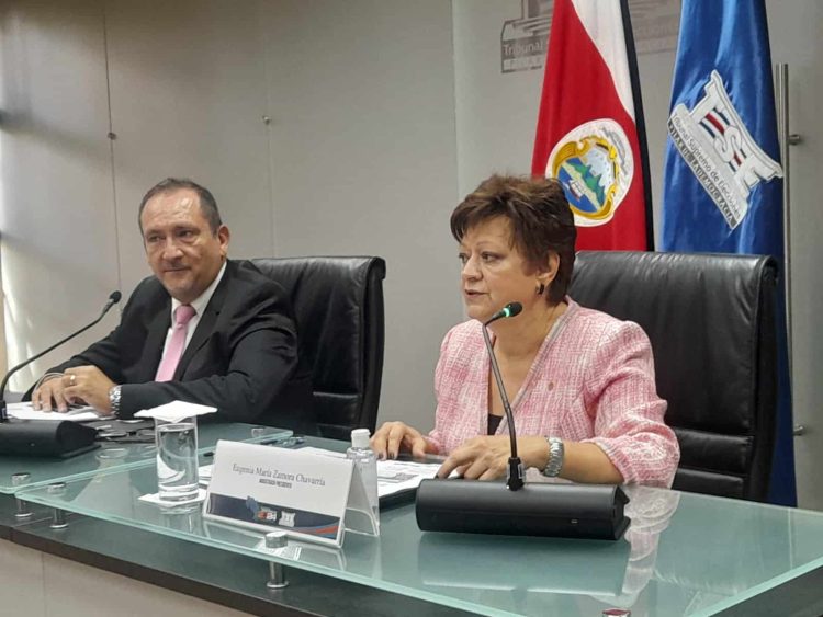 TSE prohíbe animales en las urnas y voto asistido