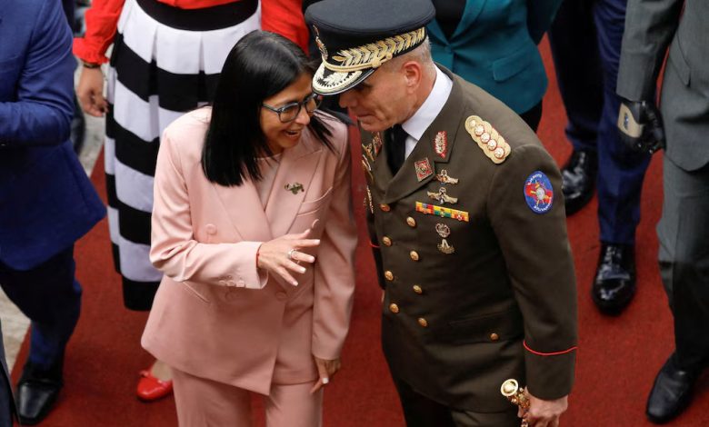 Venezuela: Militares reconocen a Delcy Rodríguez como líder interina