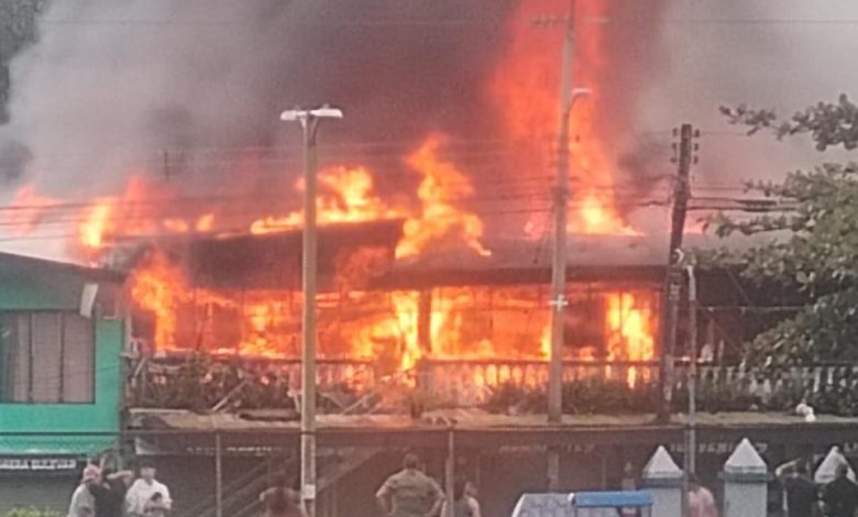 Tres incendios de gran magnitud en tres días