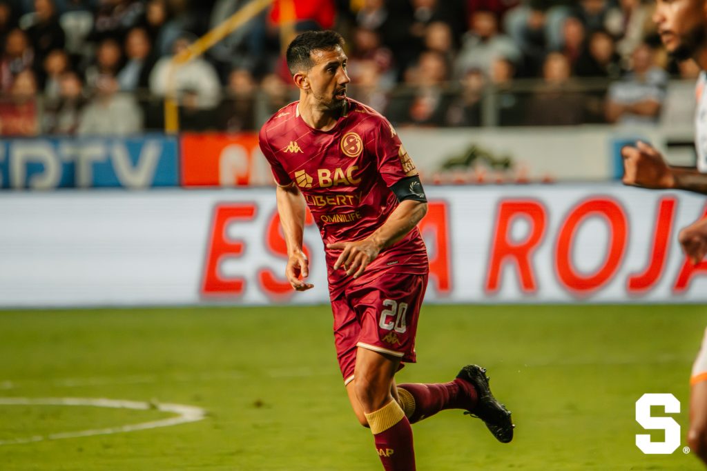 El futbolista Mariano Néstor Torres recibió dos partidos de suspensión y una multa de ₡250.000