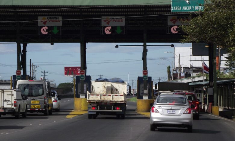Demuelen viejo peaje: este lunes habrá cierres en la General Cañas