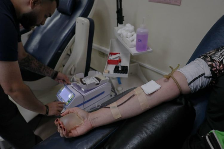 CCSS pide donar sangre ante escasez crítica en hospitales