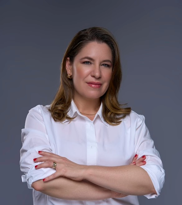 Claudia Dobles propone cerrar brechas salariales públicas