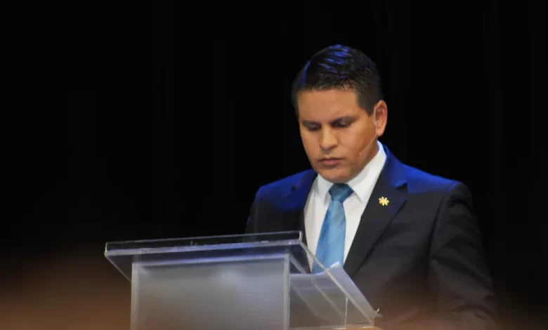 Fabricio Alvarado denuncia trato desigual y cuestiona criterios de Teletica