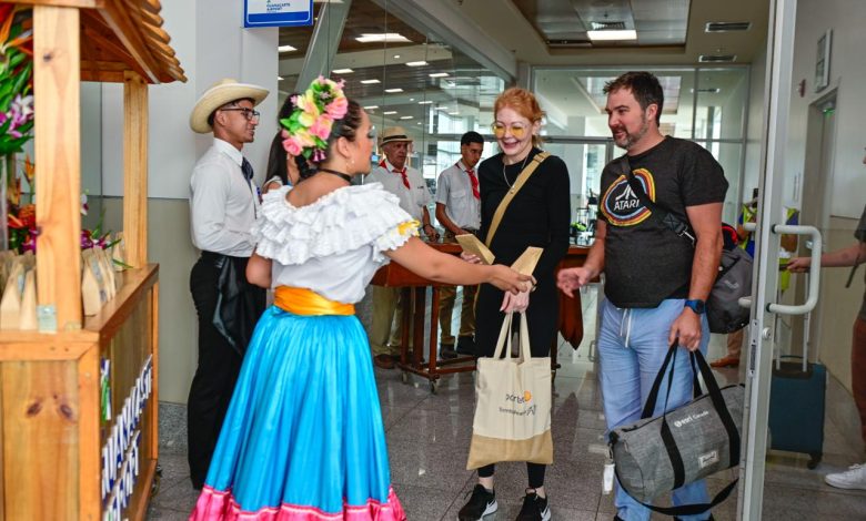 Más vuelos desde Canadá a Guanacaste impulsan el turismo en Costa Rica