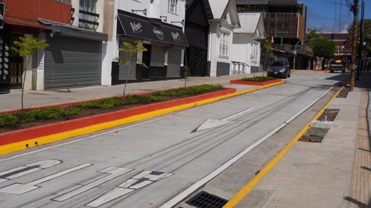 Calle 21 mejora conectividad peatonal en San José centro