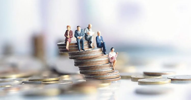 Costa Rica envejece y enfrenta presión en pensiones y salud