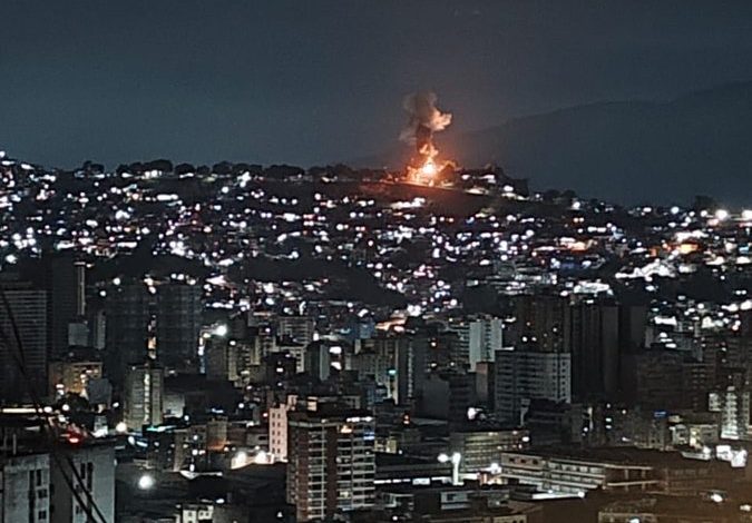 Las primeras imágenes de las explosiones en Venezuela (VIDEOS)