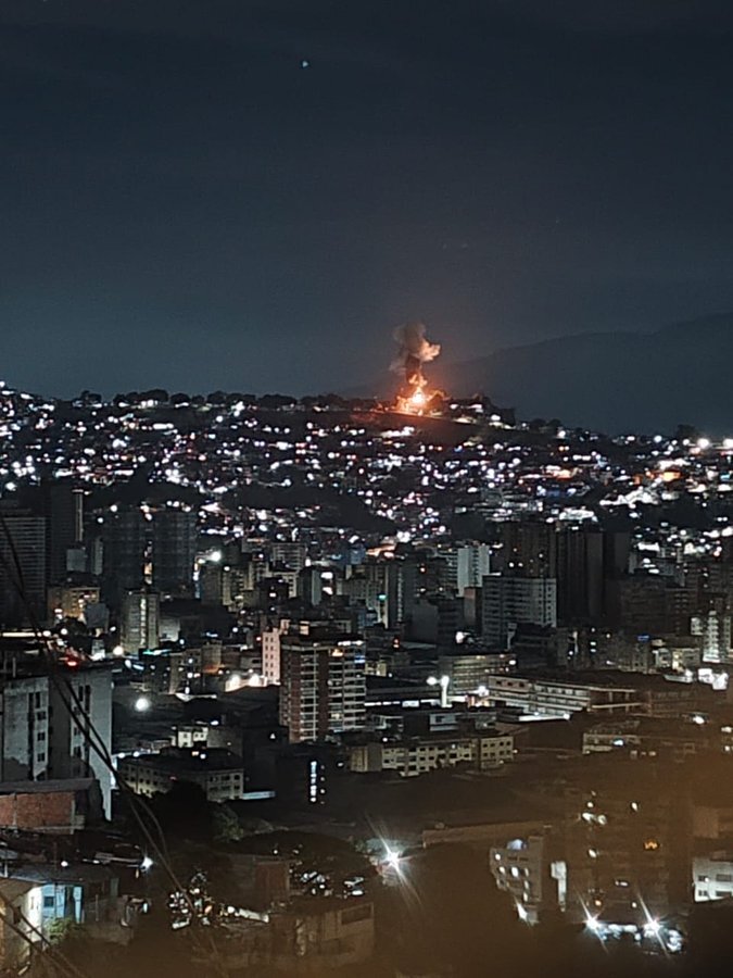 Las primeras imágenes de las explosiones en Venezuela (VIDEOS)