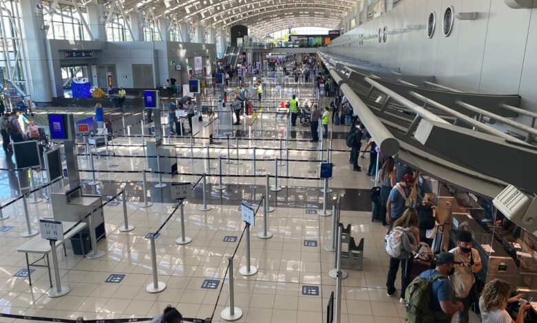 Costa Rica activa alerta migratoria para vuelos desde México