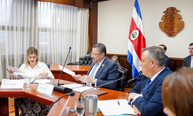 Rodrigo Chaves y Laura Fernández asistirán a reunión con Donald Trump en Florida. Foto cortesía.