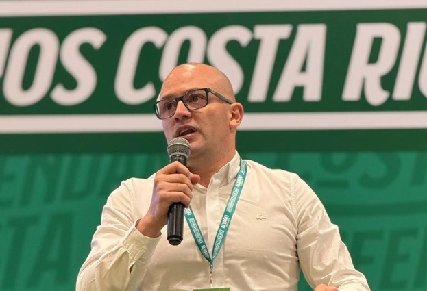 PLN respalda a Óscar Izquierdo y denuncia persecución política del Gobierno