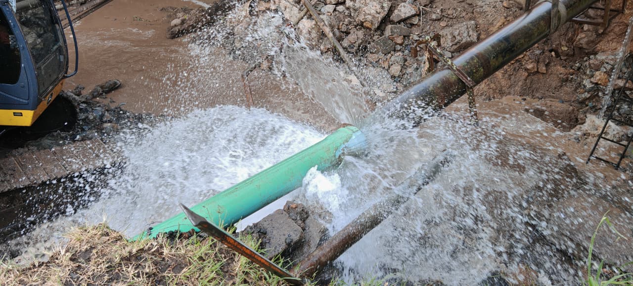 Santa Ana y Escazú sin agua por ruptura de tubería