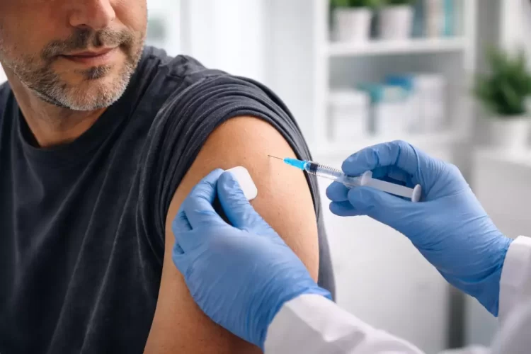 CCSS activa vacunación contra el sarampión para viajeros a países con brotes activos