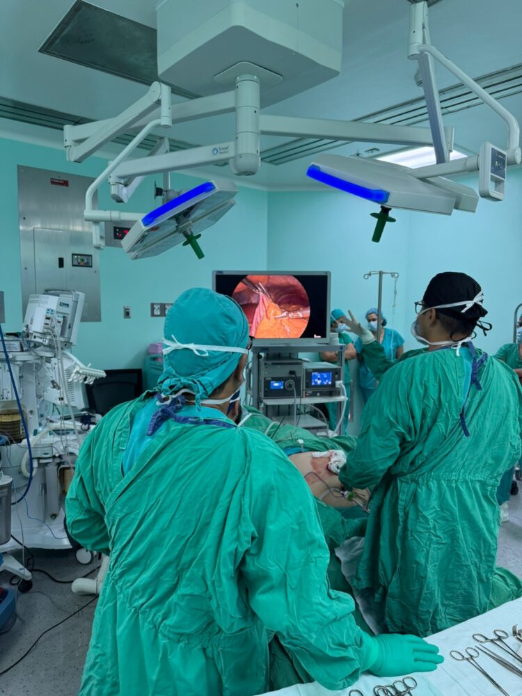 Hospital de La Anexión realiza primeras cirugías bariátricas y busca reducir lista de espera en Guanacaste