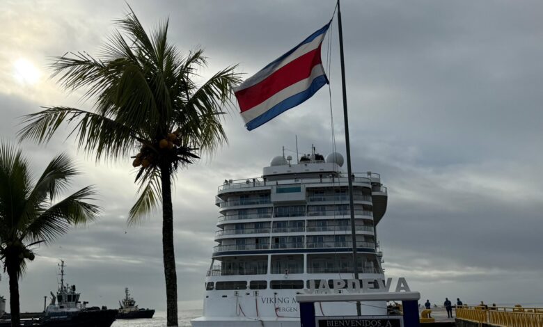 Puerto Limón recibe al crucero Viking Mars con más de 900 pasajeros