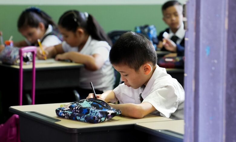 Más de 1 millón de estudiantes regresan a clases en el inicio del curso lectivo 2026