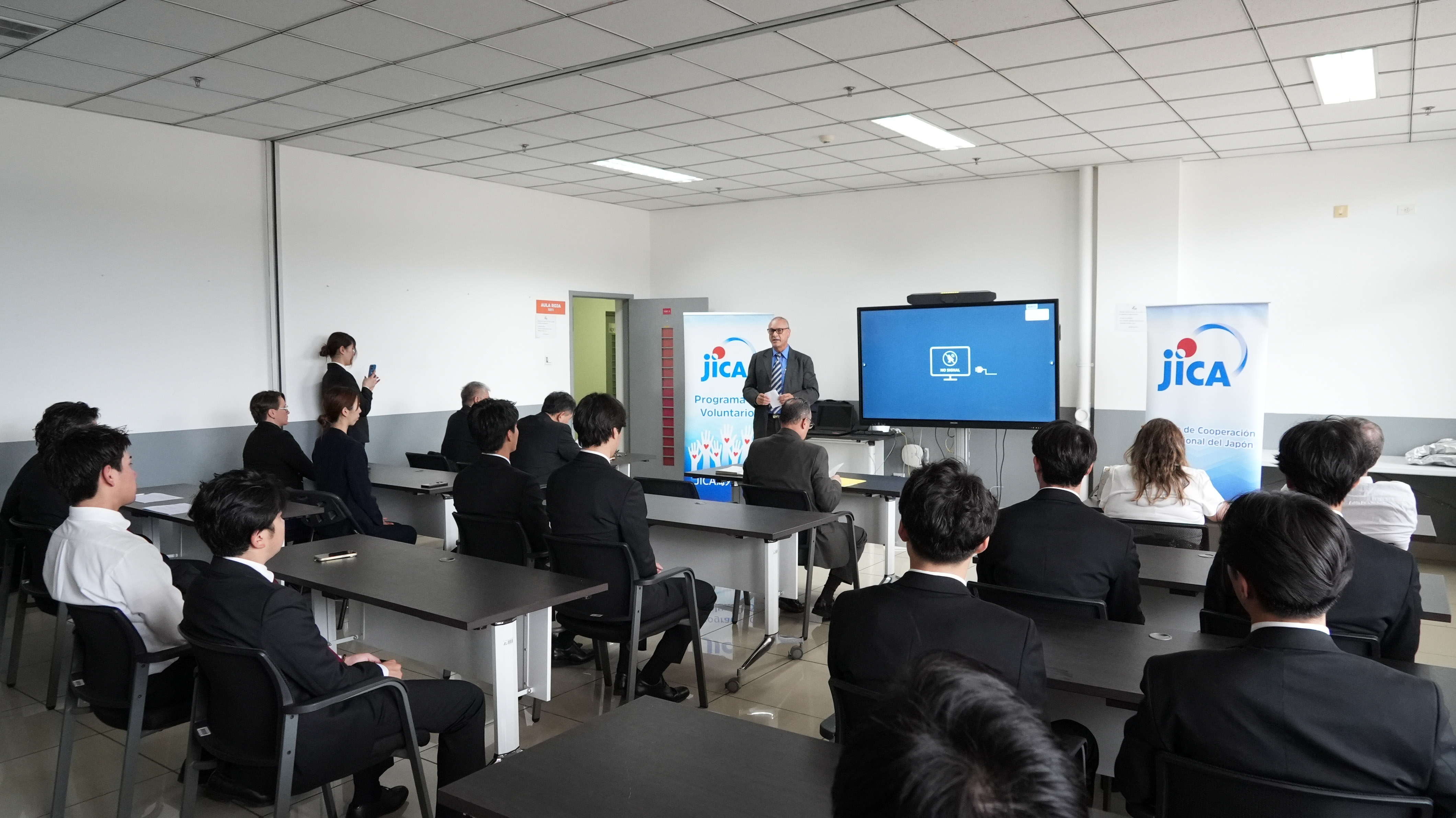 Mideplan y Japón impulsan el béisbol como herramienta de prevención social en comunidades vulnerables