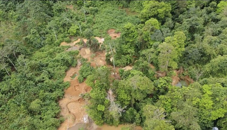 Ministro Zamora supervisa operativo en Conchudita: 20 coligalleros aprehendidos y refuerzo fronterizo