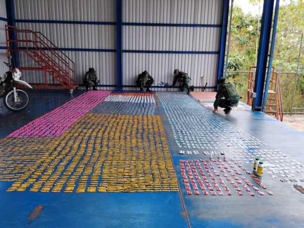 Policía de Fronteras decomisa más de 30 mil unidades de medicamentos