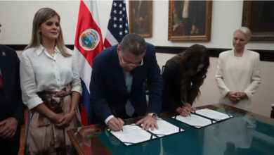 Gobierno firma acuerdo para recibir migrantes desde EE. UU.; diputada alerta sobre riesgos