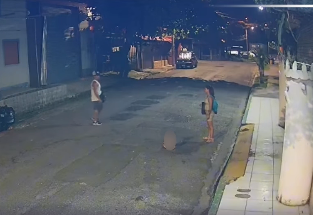 Detienen a hombre que lanzó a menor a bolsas de basura en Pérez Zeledón